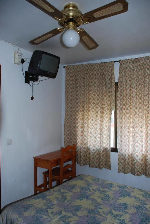 Pension Versalles Algésiras Extérieur photo